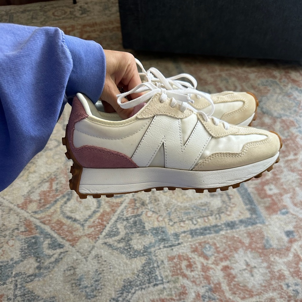Women’s New Balance sneakers